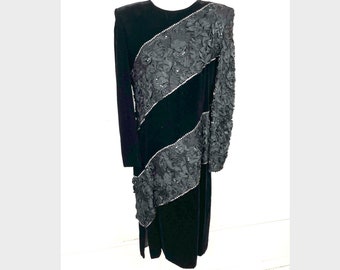 Vintage Patricia Rhodes Designer Party Dress Size 4 Floral Velvet Rhinestone Special Occasion Little Black Dress