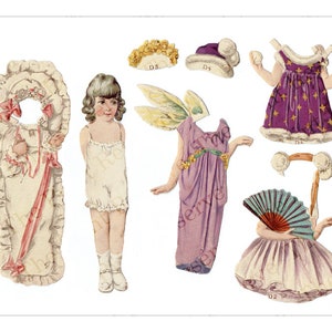 Puede incluir: Un conjunto de mu&ntilde;ecas de papel vintage con una variedad de atuendos, que incluyen un vestido blanco, un vestido morado con estrellas, un vestido rosa con un abanico y un vestido blanco con un gorro. Las mu&ntilde;ecas est&aacute;n todas recortadas y listas para jugar.