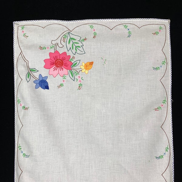 Vintage 1950s Hand Embroidery and Applique Table Runner or Dresser Scarf Floral 16 X 21 on Cotton