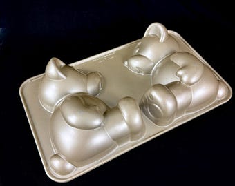 Nordic Ware moule à gâteau en forme d'ours en forme d'ours en fonte d'aluminium antiadhésif, 10 tasses de gâteau d'anniversaire pour baby shower