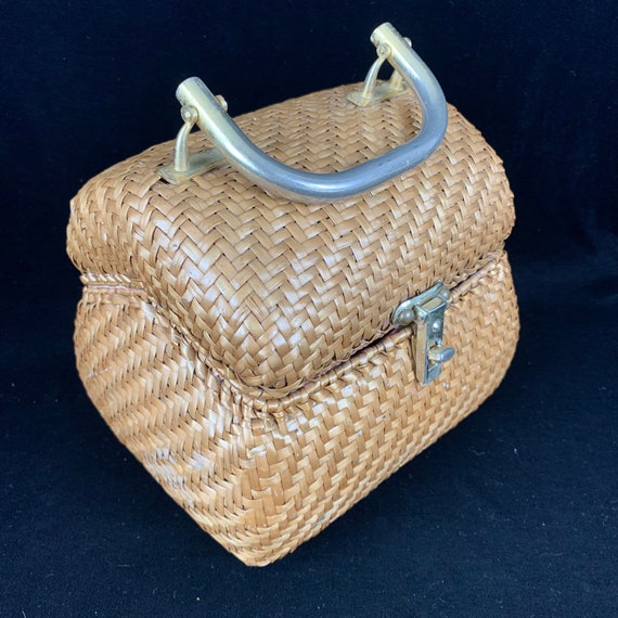 Vintage 1980 Straw Box Purse Top Handle Handbag Sparkling Pink Painted Canvas Lining Excellent Gold Tone Hardware Spring Summer Easter