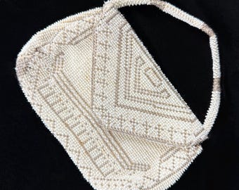 Mini sac de soirée des années 1920 avec poignée Tchécoslovaquie, argent blanc, perles de verre, mariage, bal de finissants, mariée