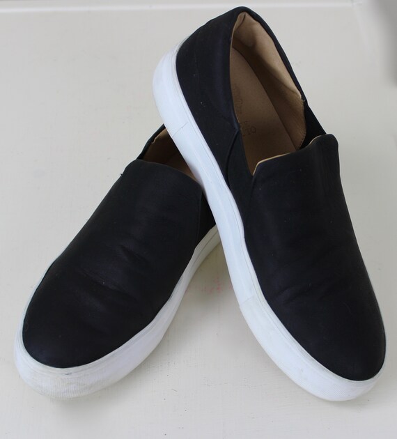 vince camuto slip on sneakers