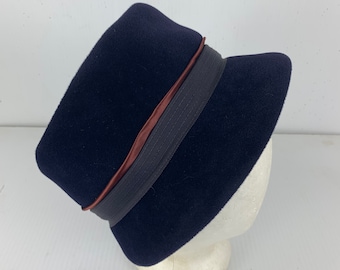 Mid Century Hat Bucket Style Hat Lampshade Style Hat  display picture 3