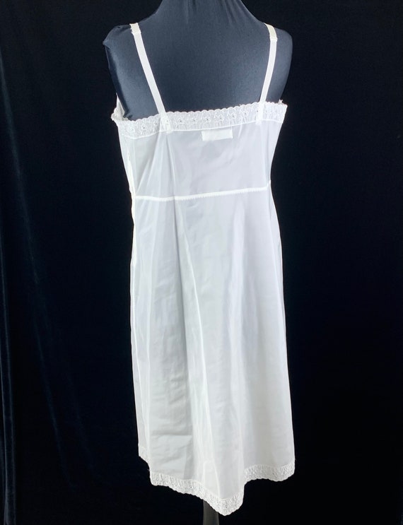 Vintage 1950s Barbizon White Full Slip size 18.5 … - image 3