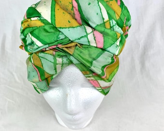 Turban vintage des années 1960 De Mura AMC Fashion 21,5 pouces Union Made rose vert psychédélique enveloppement de soie en excellent état