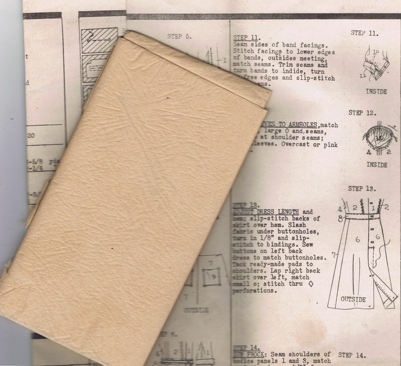 Uncut 1940/'s Marian Martin Pattern 9378 Ruffled Sundress size 20 House Dress Low Button Up Back Patch Pockets