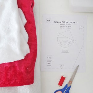 Santa pillow Christmas PDF sewing pattern image 4