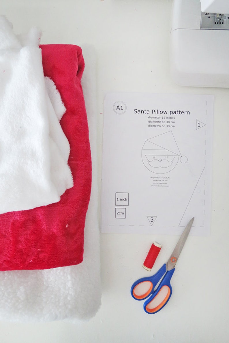 Santa pillow Christmas PDF sewing pattern image 4