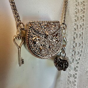 Collar con dijes, bolso, bolso de mano, filigrana, cruz de plata, caja de oración, corazón, portador de anillos, compromiso, regalo de comunión, regalo cristiano de Pascua