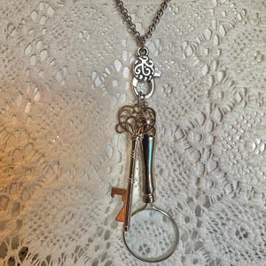 Large Magnifying Glass 5X, Skeleton Key “Bottle Opener” Charm, Adjustable, Removable Lanyard, Functional Jewelry Gift