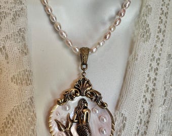 Mermaid Necklace Real Sea Shell, Art Nouveau Style, Choice Hand Beaded Real Pearls or Gold Rolo Chain, Mermaidcore Jewelry, Gift for Her