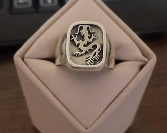 Vintage Sterling Silver Gents Dragon Ring Size 11 3/4