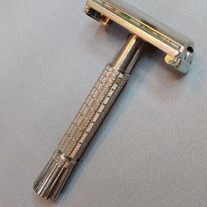 Rasoir de sûreté Gillette G2 1961, pointe évasée