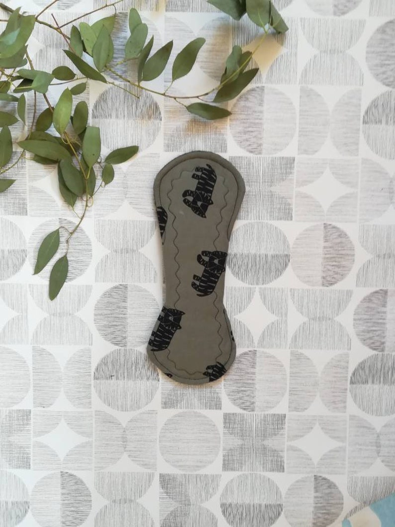 Rumps A single regular absorbency zorb UK INSTOCK Tiger Cat 9.5 Cloth Menstrual Pads 2.5 metal snapped CSP in Soft cotton Jersey Csp