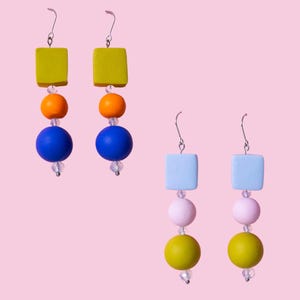 Pendientes de cuentas hechos a mano / Joyas de arcilla polimérica de colores llamativos / Aretes para verano / Joyas de figuras geométricas
