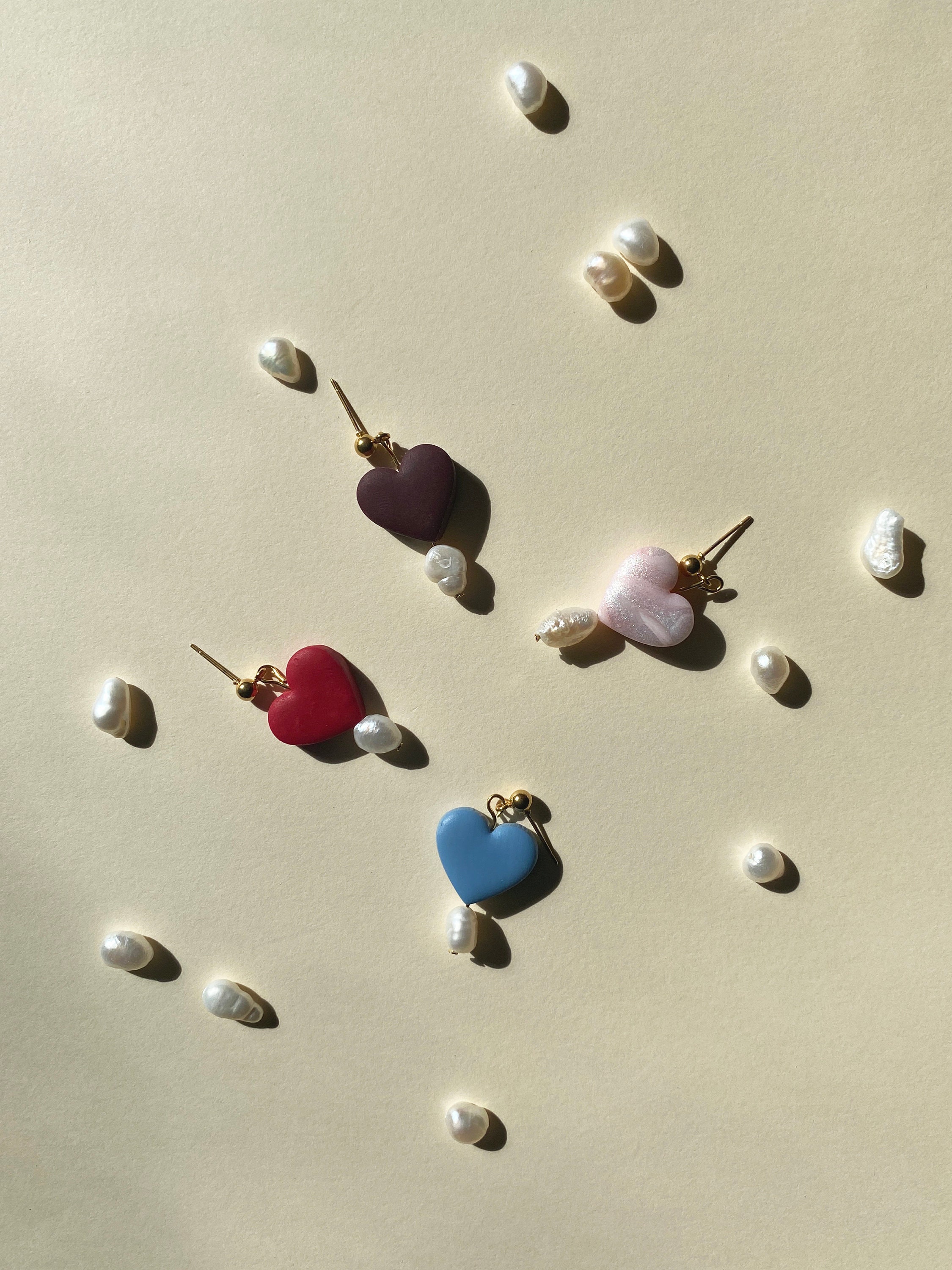Pendientes de arcilla polimérica perlada y rayada - Perles & Co