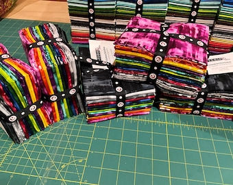 Studio E - Lot FQ - PRISMACHROME - 12 Fat Quarters