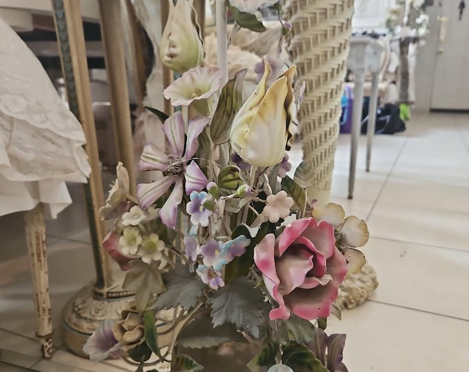 Italian Tole Old Vintage Roses, Flowers, Lamp From Italy, Original