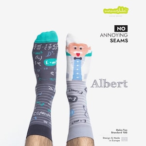 Einstein Socken – Lustige Wissenschaft Baumwollsocken mit Formeln und Genie Motiv, Originelles Unisex Geschenk für Lehrer, Studenten