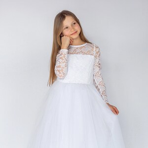 Flower girl and communion dress in size 134, 140, 146, 152 image 2