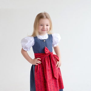 Dirndl in Gr. 110, 116, 122, 128, 134