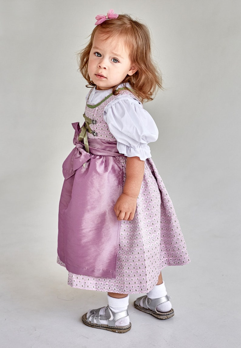 Dirndl fabricado en seda artificial en rosa para bautizos, bodas u otras ocasiones en tallas 62, 68, 74, 80, 86 imagen 9