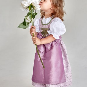 Dirndl fabricado en seda artificial en rosa para bautizos, bodas u otras ocasiones en tallas 62, 68, 74, 80, 86 imagen 6