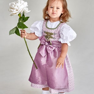 Dirndl fabricado en seda artificial en rosa para bautizos, bodas u otras ocasiones en tallas 62, 68, 74, 80, 86 imagen 7