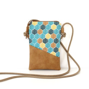 Handytasche zum Umhängen "LEONIE" / Handytasche mit Kordel, Umhängetasche Handy, Crossbody Handytasche, Festival / Vegan, Kunstleder, Camel