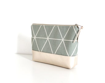 Cosmetic bag "LISA" / make-up bag, make-up bag, toiletry bag / vegan, mother-of-pearl metallic imitation leather, oilcloth inside, mint green triangles