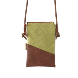 Handytasche zum Umhängen "JARBEL" / Handytasche mit Kordel, Umhängetasche Handy, Crossbody Handytasche / Vegan, Kunstleder, Grün, Braun