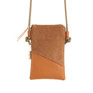 Handytasche zum Umhängen "FRANKA" / Handytasche mit Kordel, Umhängetasche Handy, Crossbody Handytasche / Vegan, Kunstleder, Orange, Camel