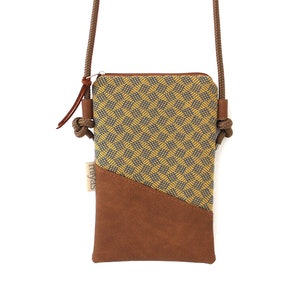 Handytasche zum Umhängen "NICOLE"/ Handytasche mit Kordel, Umhängetasche Handy, Crossbody Handytasche / Vegan, Kunstleder, Braun, Blau, Gelb