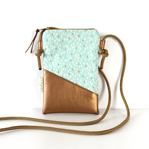Handytasche zum Umhängen "PRIYA" / Handytasche mit Kordel, Umhängetasche Handy, Crossbody Handytasche /Vegan, Kunstleder, Bronze, Türkis