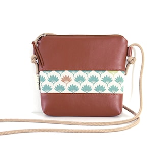 Umhängetasche "GINGO"/Festivaltasche, Crossbody Tasche, Umhängetasche klein, Schultertasche / Vegan, Kunstleder, Cognacbraun, Braun, Grün,