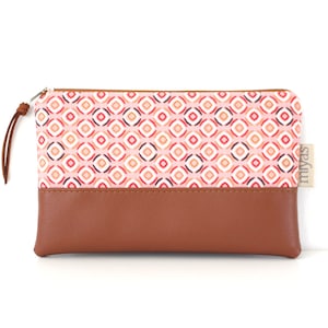 Täschchen "DUSTY" / Kosmetiktasche, Schminktasche, Hygienetasche, Etui, Make Up Tasche / vegan, Kunstleder, Cognac, Wachstuch innen