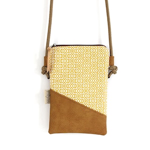 Handytasche zum Umhängen "TAYLOR" / Handytasche mit Kordel, Umhängetasche Handy, Crossbody Handytasche / Vegan, Kunstleder, Camel,Gelb,Ethno