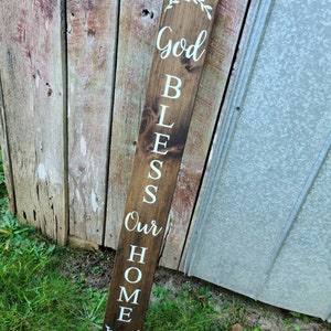 Panneau de bienvenue Farmhouse God Bless Our Home - Choisissez la taille et la couleur - Décoration rustique en bois, panneau vertical pour porche d'entrée
