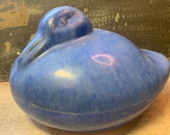 Canard vintage en terre cuite bleu cobalt