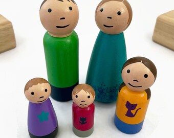 Peg Doll Family of 5 - Light skin tone