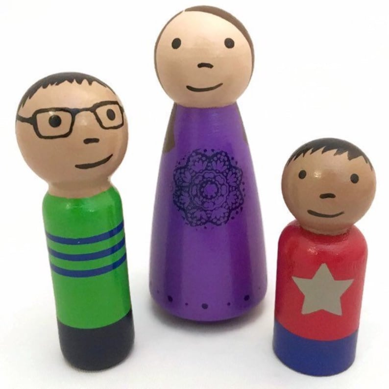 Basic Custom Peg Family 1 Dolls Standard Detail Wood Anniversary Gift image 3