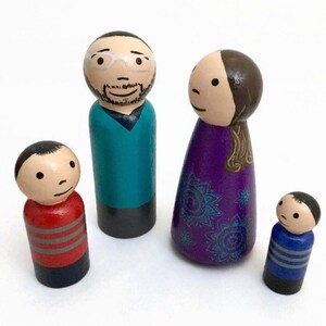 Basic Custom Peg Family 1 Dolls Standard Detail Wood Anniversary Gift image 4