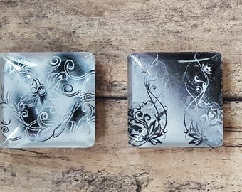 Glass Tile Magnets Black and White Swirl Flowers Third Anniversary Refrigerator Magnets Office Magnets School Locker Swag