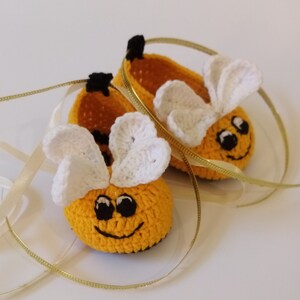 Baby booties Bee Girl crochet ballerinas German baby shoes image 6