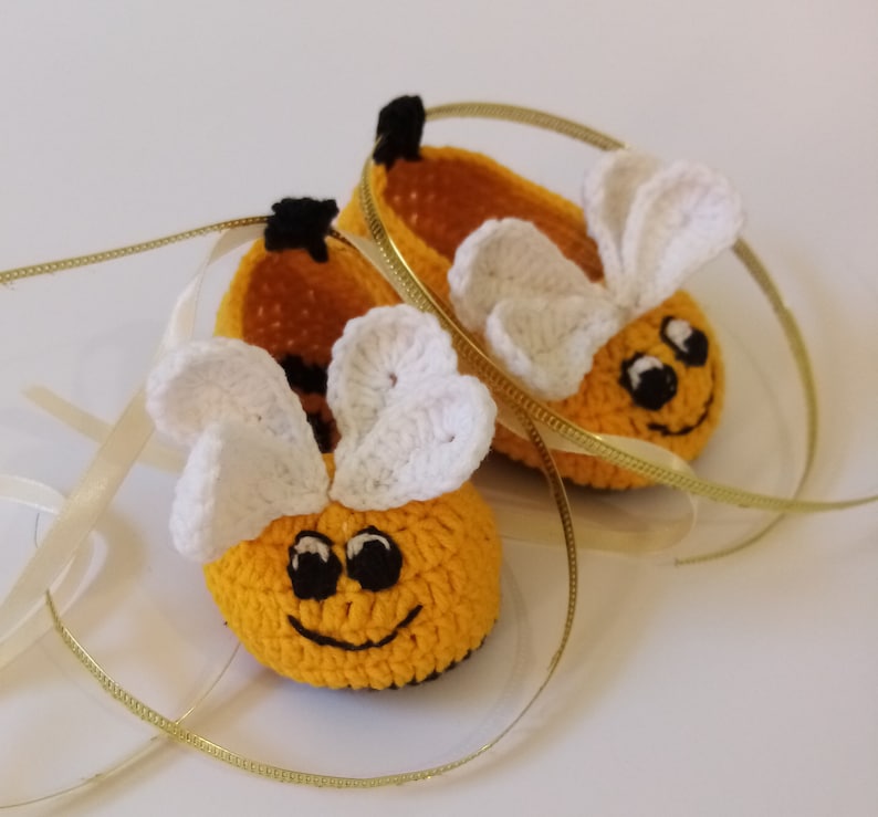 Baby booties Bee Girl crochet ballerinas German baby shoes image 6