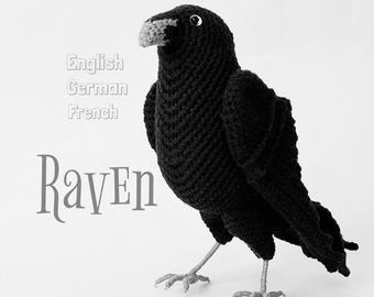 Raven. Crochet PDF pattern * Halloween decor, crow. Fall decoration. real bird
