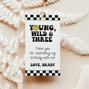 Etiqueta de agradecimento Young Wild & Three, etiquetas de agradecimento de 3º aniversário, aniversário de menino, etiqueta de presente de rosto sorridente, etiqueta de festa, modelo editável, S4