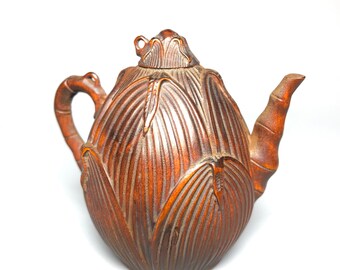 Top Collection boxwood teapot statue