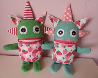Worry Monster Size S STRAWBERRIES * Cuddly Friend Worry Eater